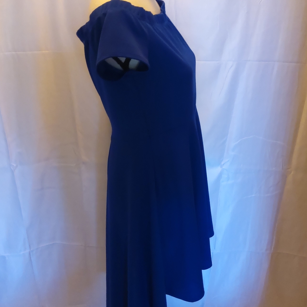 Ruby & Lace Dress - Picture 2 of 6